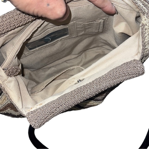 Nine West Vintage Crochet Knit Beach Chevron Wooden Top Handle Hobo Bag - Picture 8 of 14